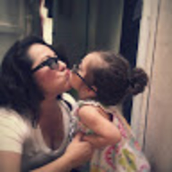 Meet your Posher, Evelin - Picture 1 of 1